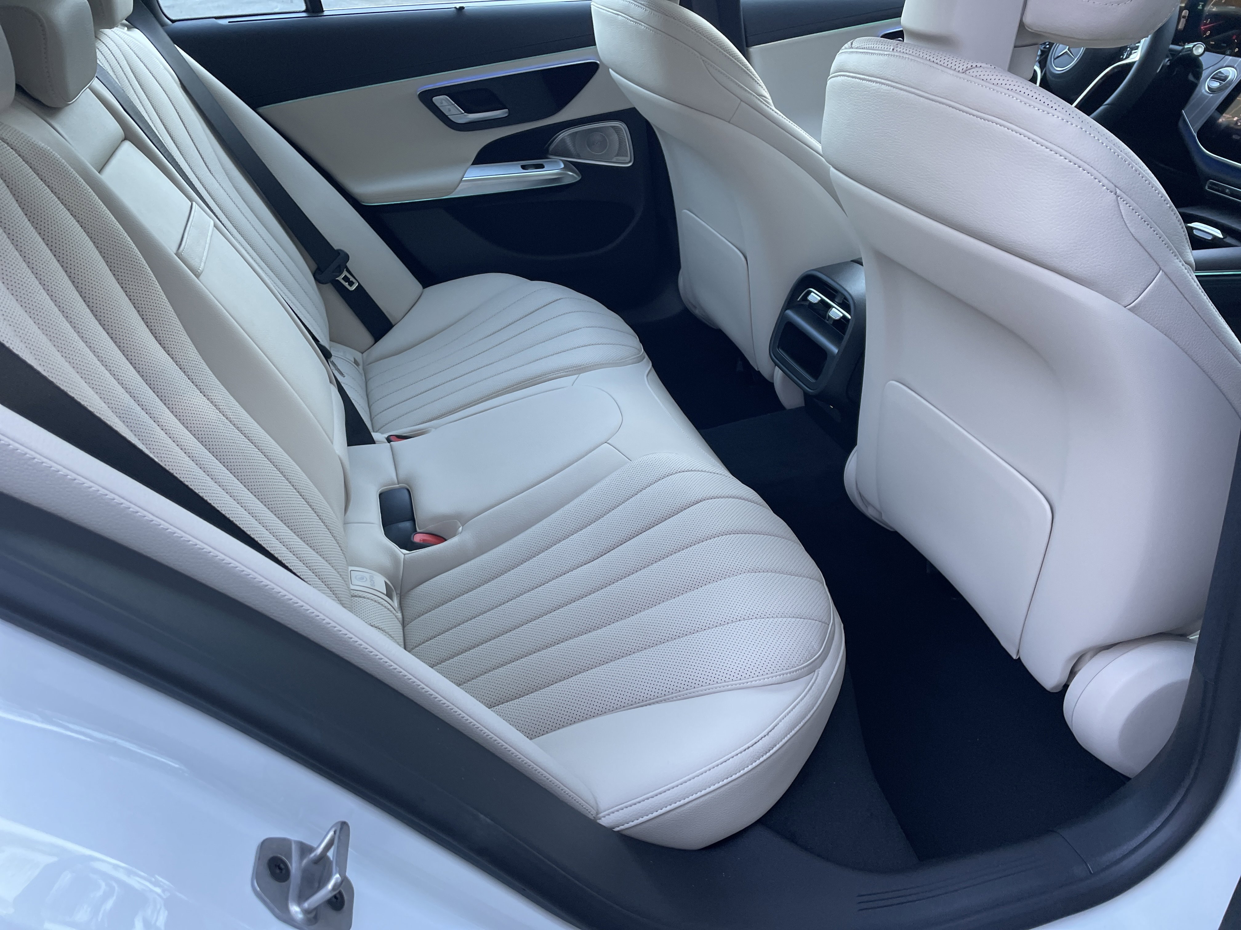 New 2026 Mercedes-Benz E 450 4MATIC All-Terrain Wagon image 40