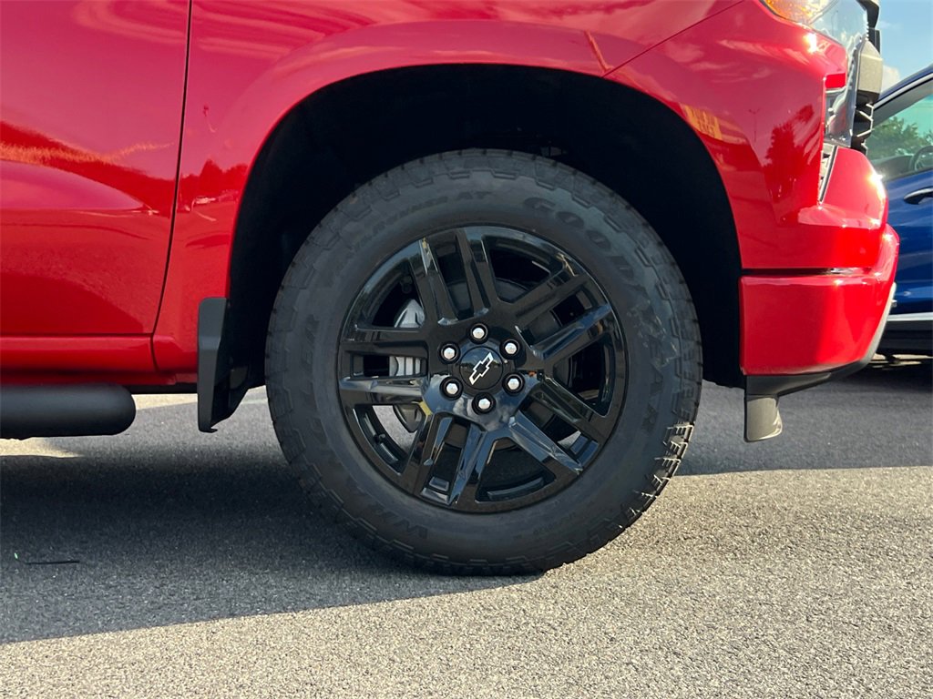 New 2026 Chevrolet Silverado 1500 Custom w/ Turbomax Blackout Package image 7