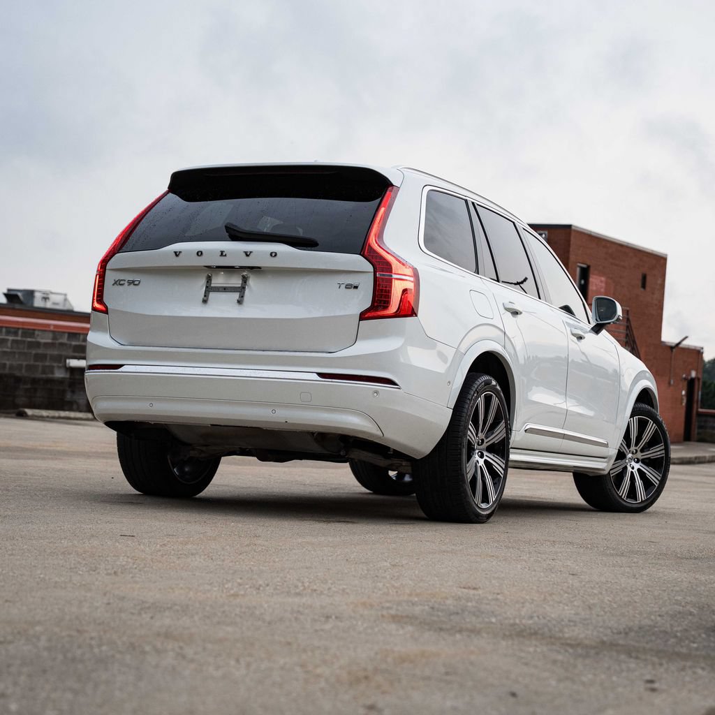 Certified 2025 Volvo XC90 T8 Ultra w/ Protection Package Premier AWD/4WD image 6