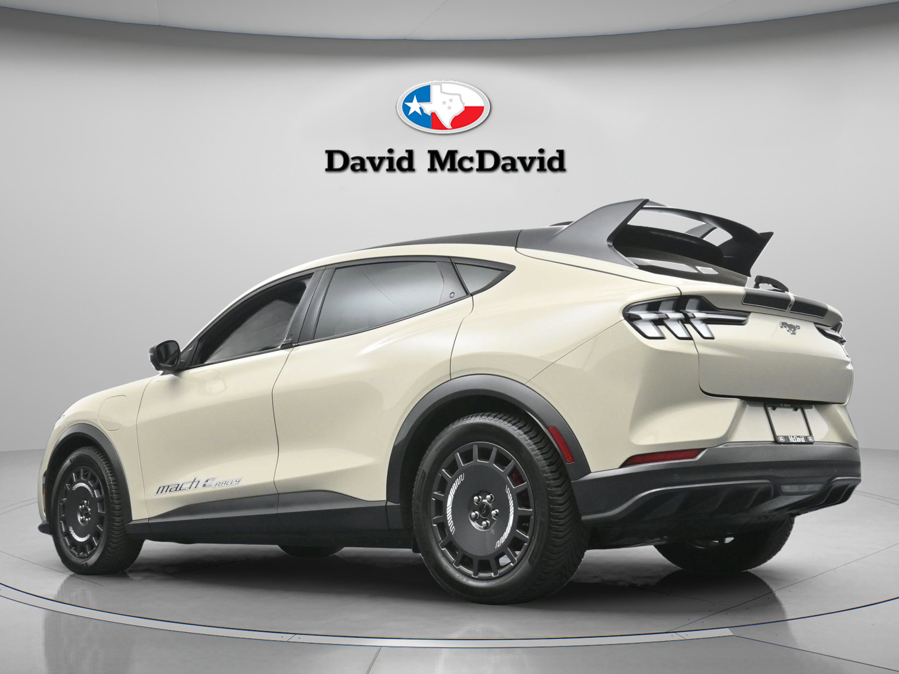 Used 2025 Ford Mustang Mach-E GT image 8