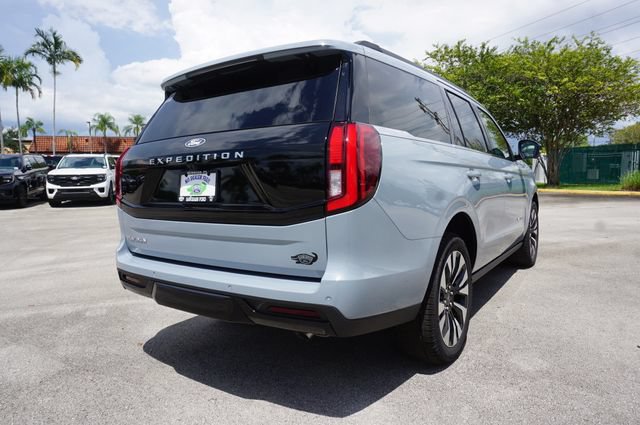 New 2027 Ford Expedition Platinum w/ Driver's Package AWD/4WD image 7