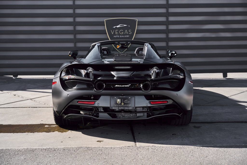 Used 2020 McLaren 720S Spider image 22