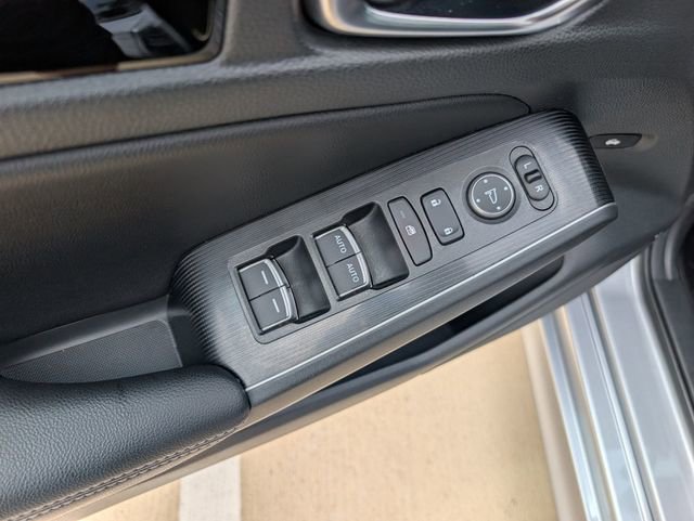 Used 2023 Honda Civic Touring image 22