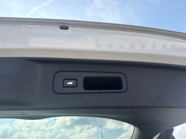 Used 2025 Honda Pilot TrailSport image 30