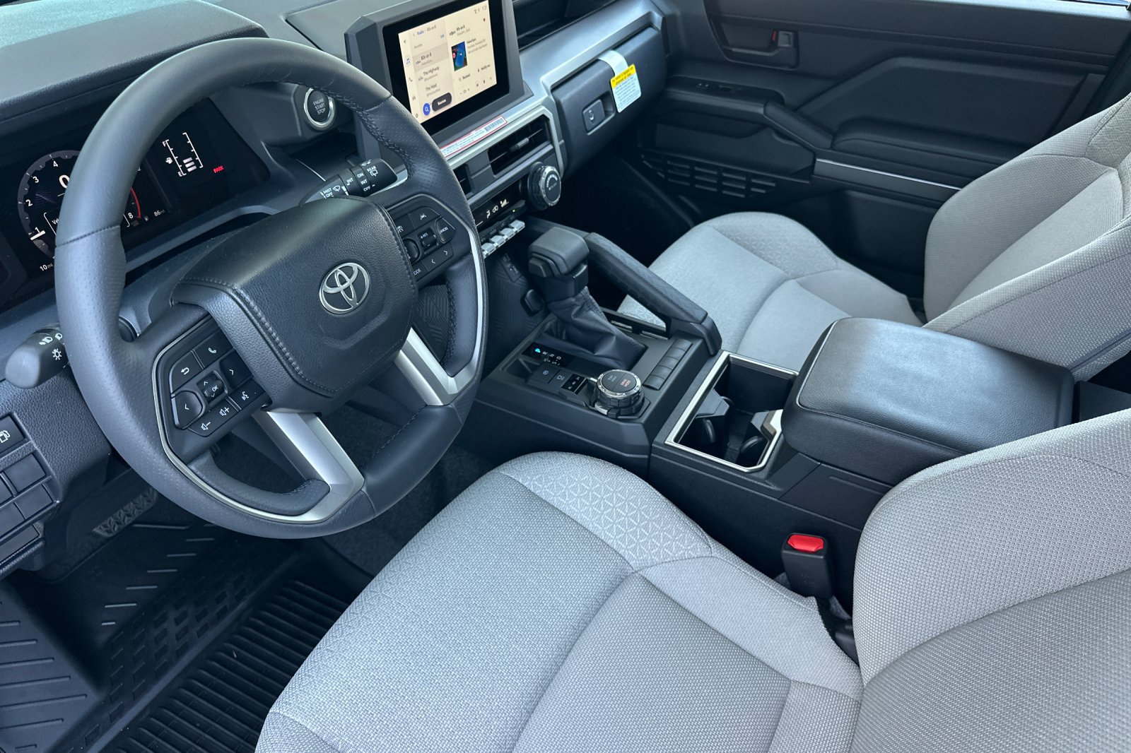 Certified 2026 Toyota 4Runner SR5 AWD/4WD image 9