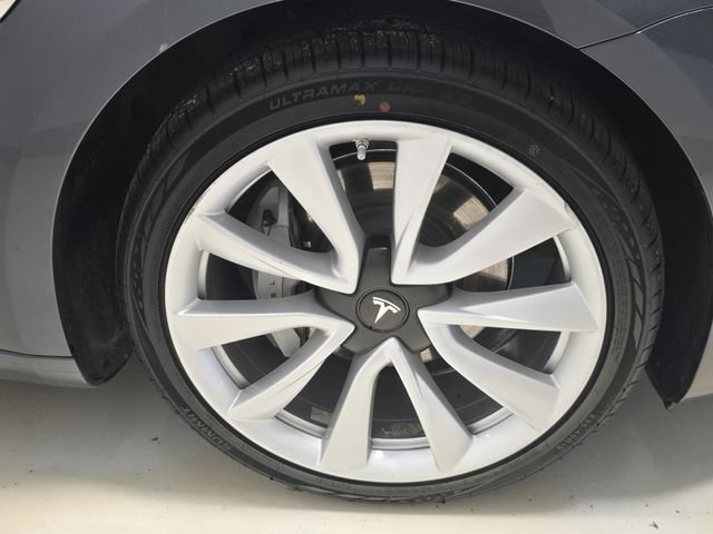 Used 2018 Tesla Model 3 Long Range AWD/4WD image 9