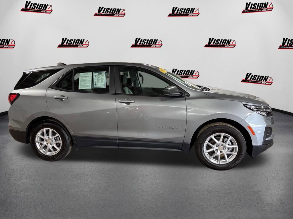 Used 2024 Chevrolet Equinox LS FWD image 5