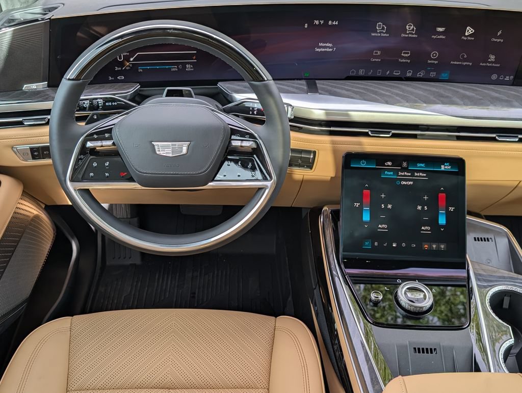 New 2026 Cadillac Escalade IQL Sport 2 w/ LPO, ONYX Package AWD/4WD image 18