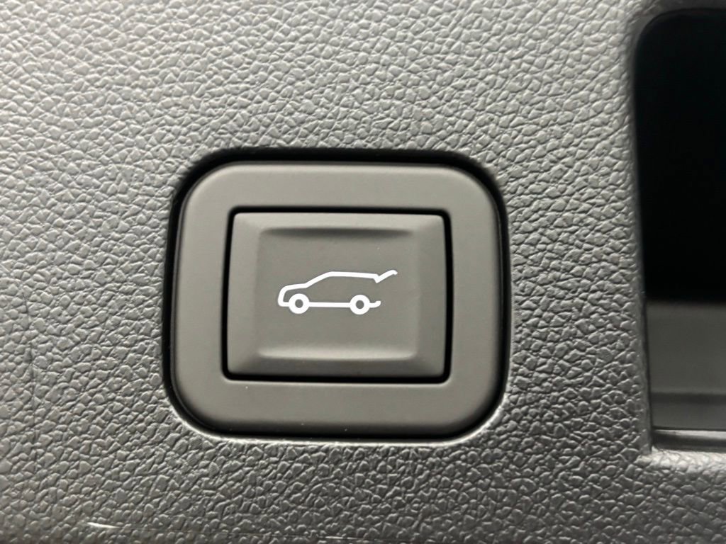 New 2026 GMC Terrain Elevation w/ Elevation Premium Package image 12