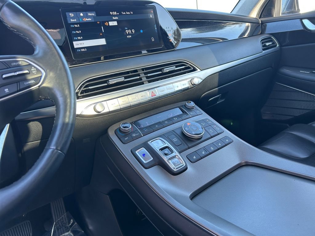 Used 2021 Hyundai Palisade Limited w/ Winter Package image 21