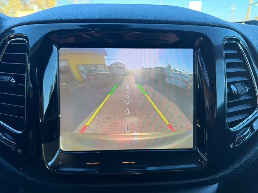 Used 2021 Jeep Compass Limited image 12