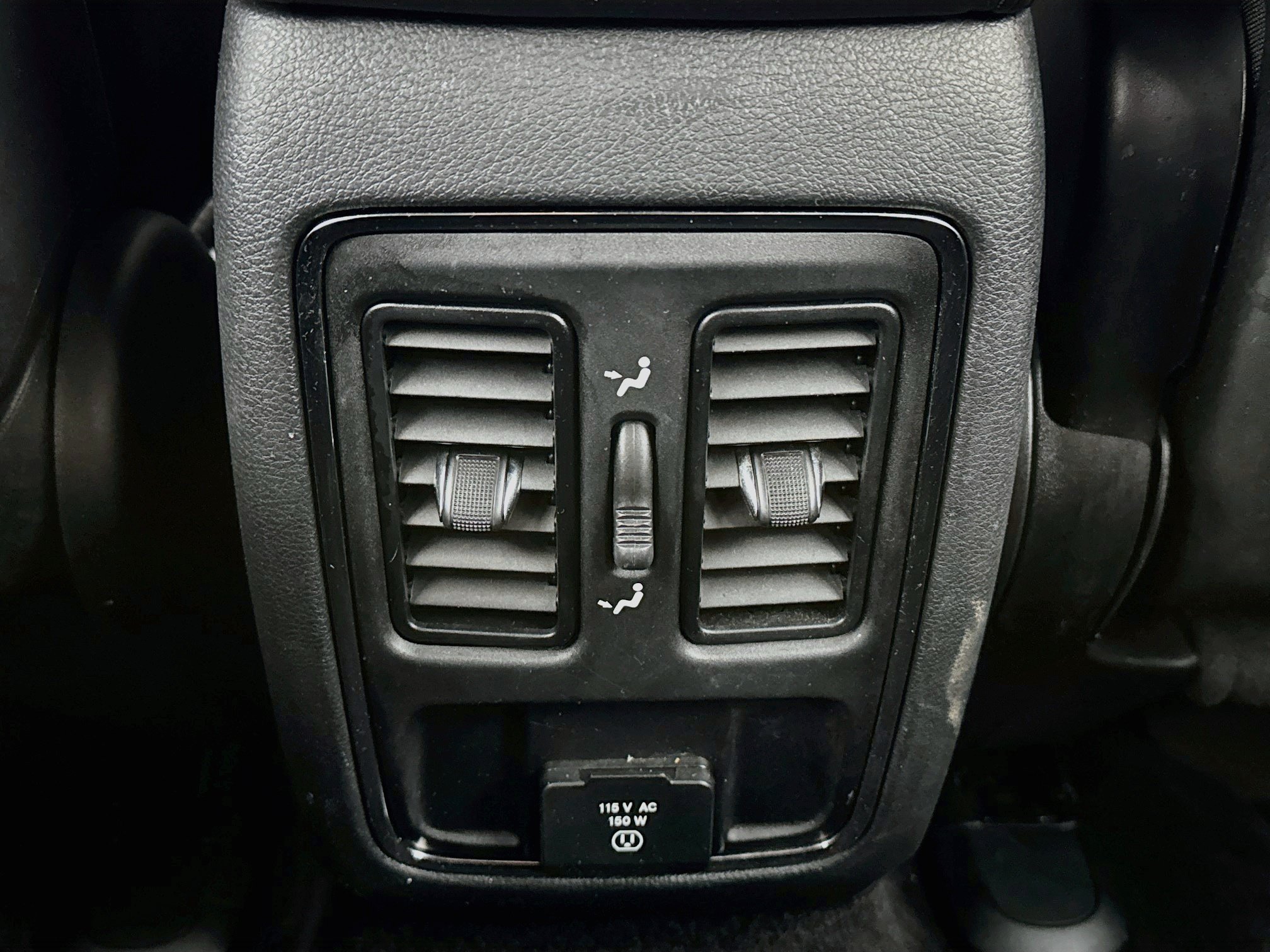 Used 2018 Jeep Grand Cherokee Altitude AWD/4WD image 25