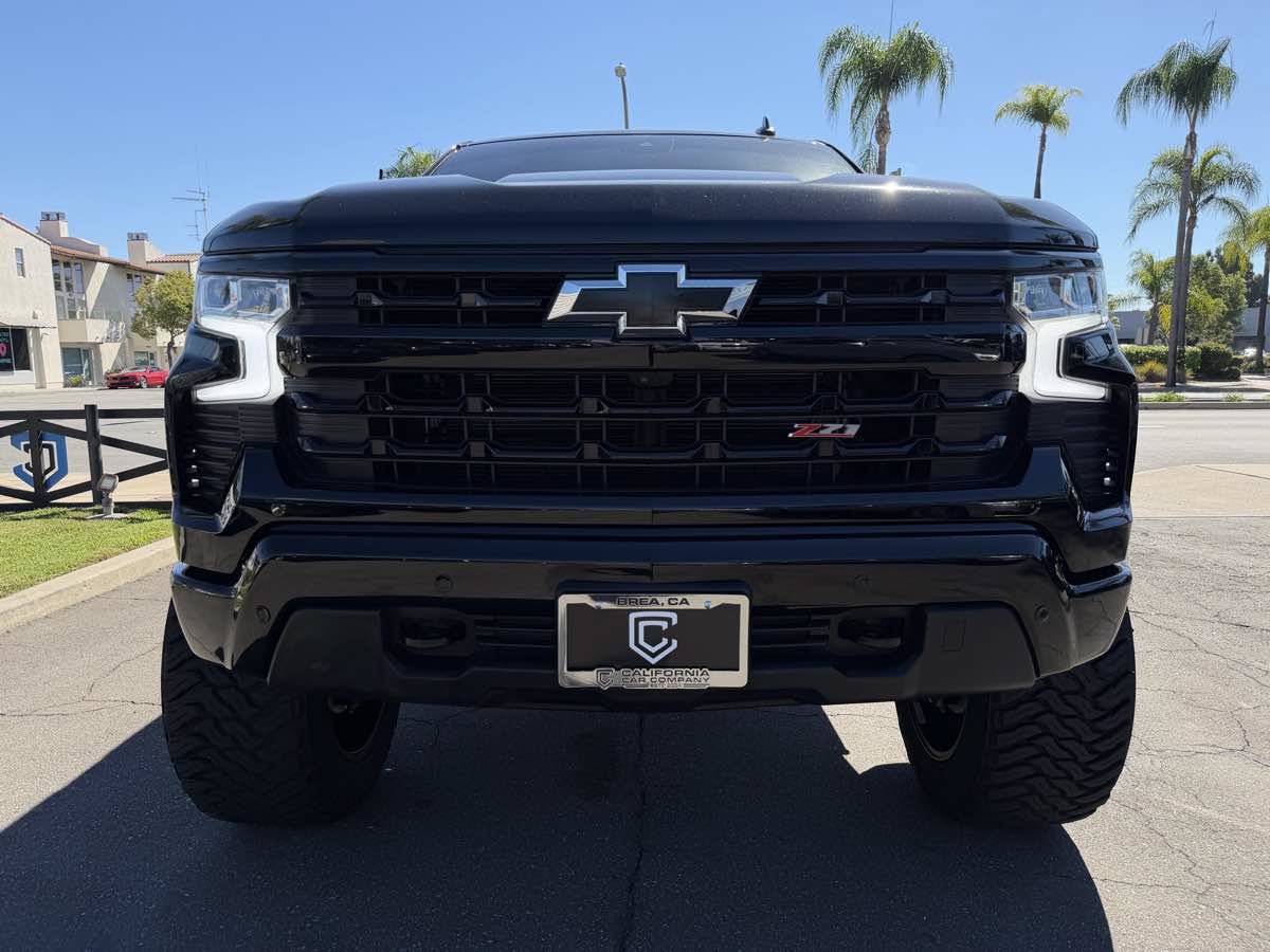 Used 2024 Chevrolet Silverado 1500 LT w/ Z71 Off-Road Package AWD/4WD image 12