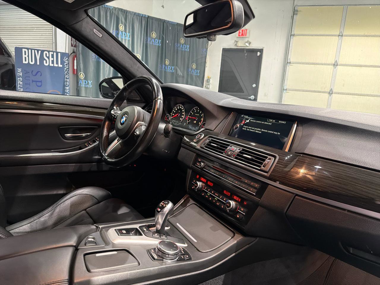 Used 2016 BMW M5 RWD image 33