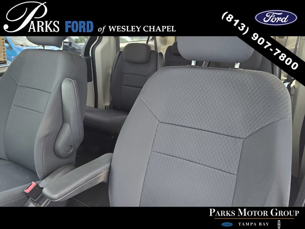 Used 2010 Dodge Grand Caravan SXT FWD image 20