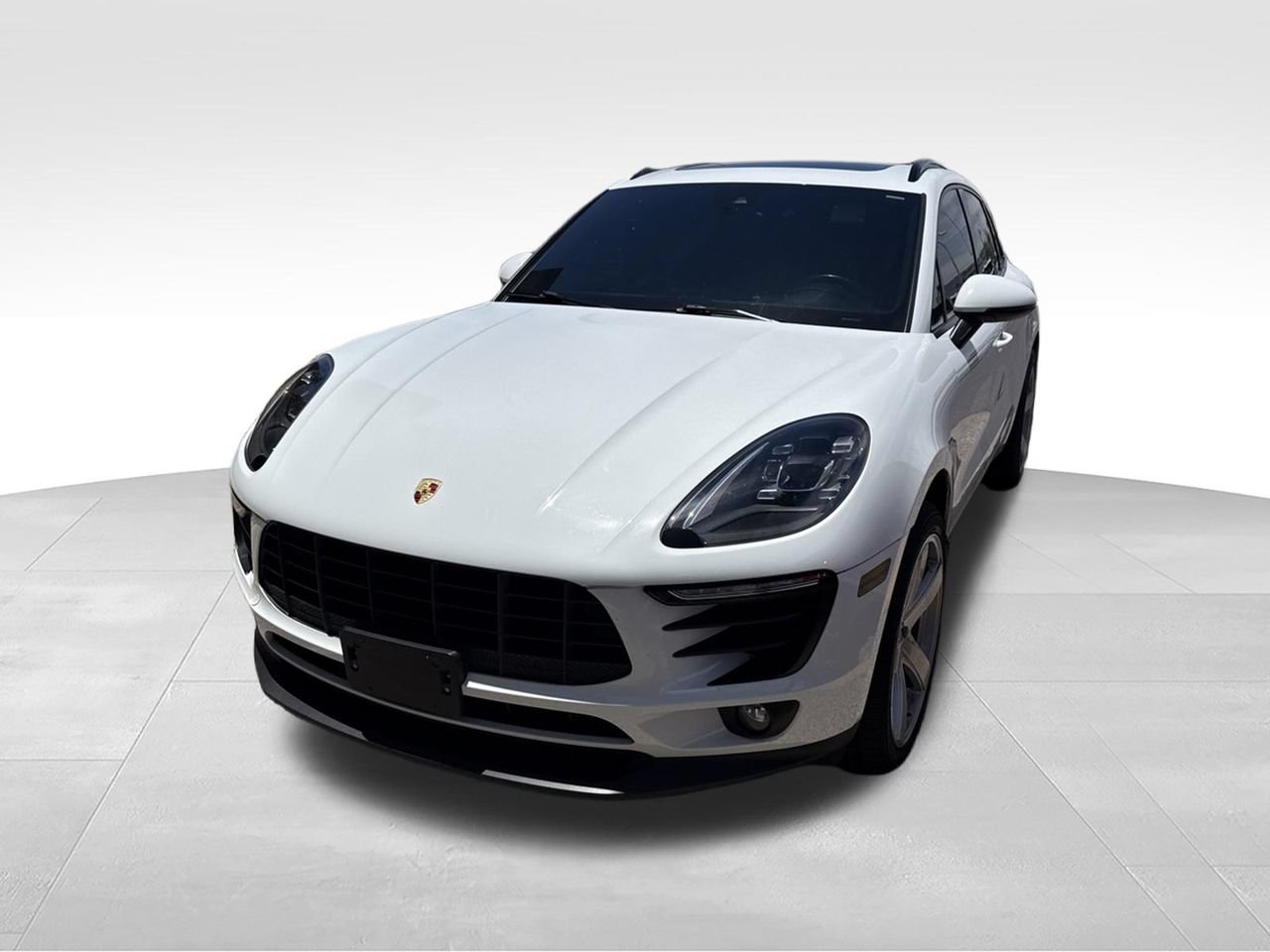 Used 2018 Porsche Macan AWD/4WD image 6