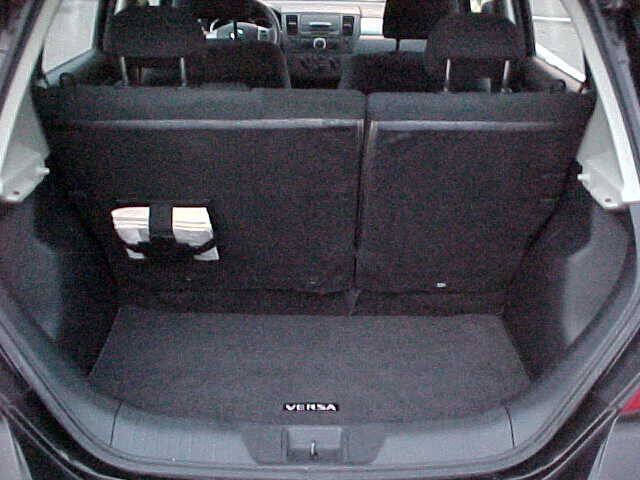 Used 2010 Nissan Versa 1.8 S w/ PWR Plus Pkg FWD image 11