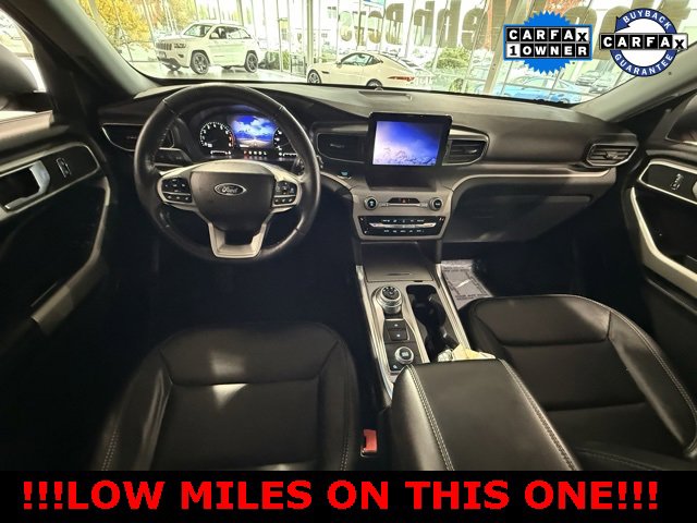 Used 2022 Ford Explorer XLT w/ Equipment Group 202A image 12