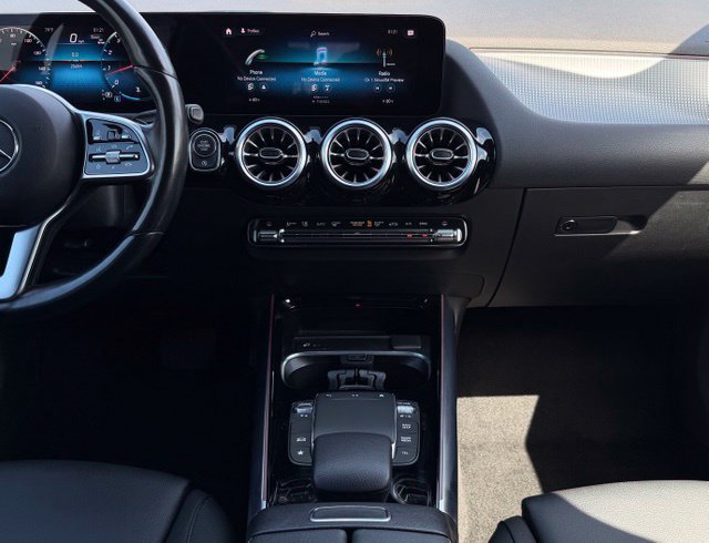 Used 2023 Mercedes-Benz GLA 250 4MATIC image 14