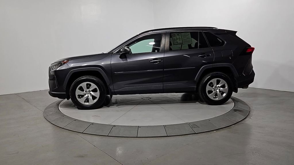 Used 2020 Toyota RAV4 LE image 2
