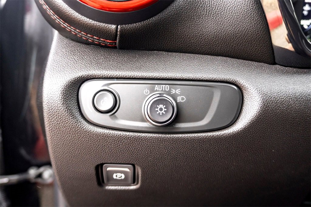 Used 2025 Chevrolet Blazer RS image 16