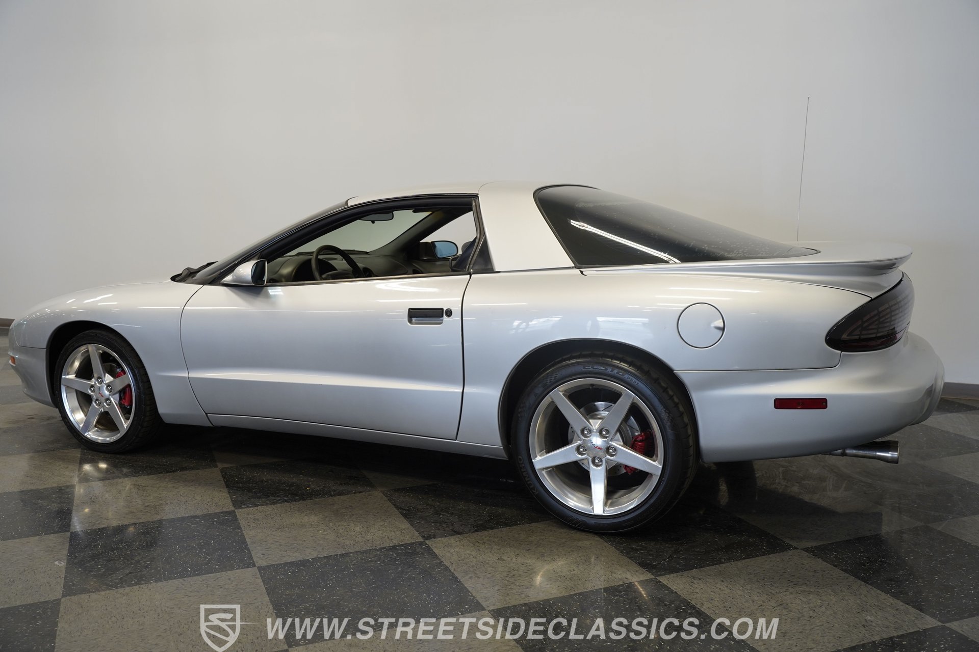 Used 1997 Pontiac Firebird Formula w/ Opt Pkg RWD image 8