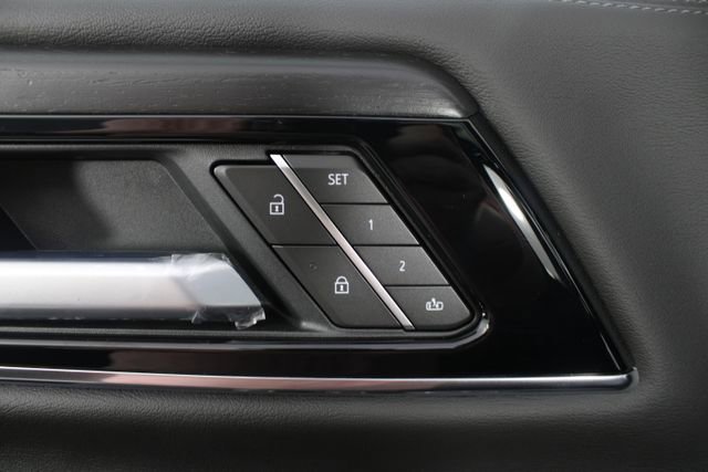 New 2026 GMC Yukon Denali w/ Denali Reserve Package image 18