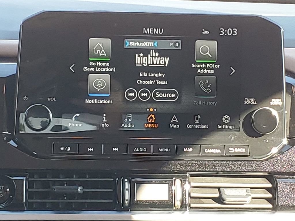 Used 2025 Nissan Pathfinder Platinum image 27