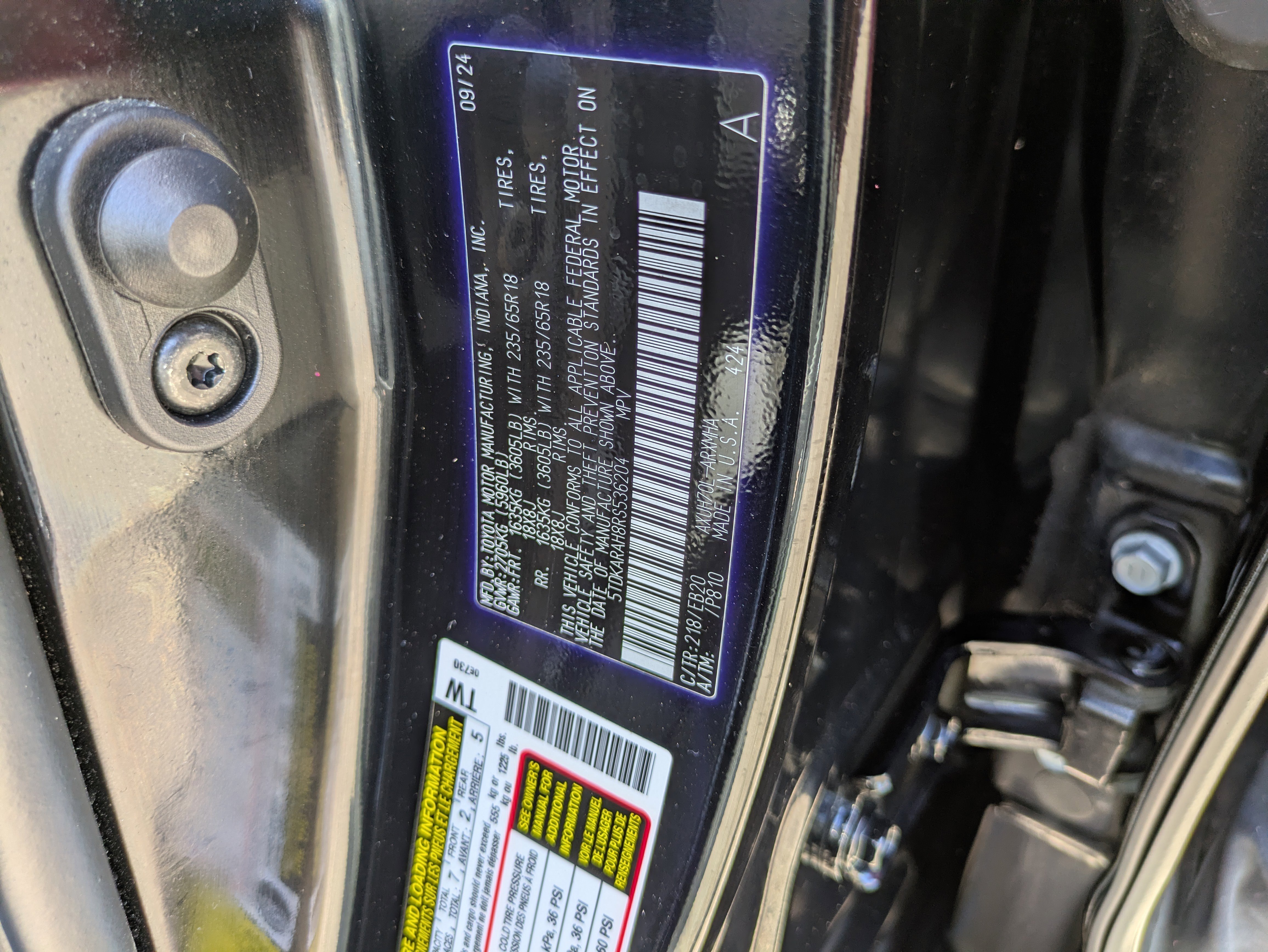 Used 2024 Toyota Highlander XLE image 33