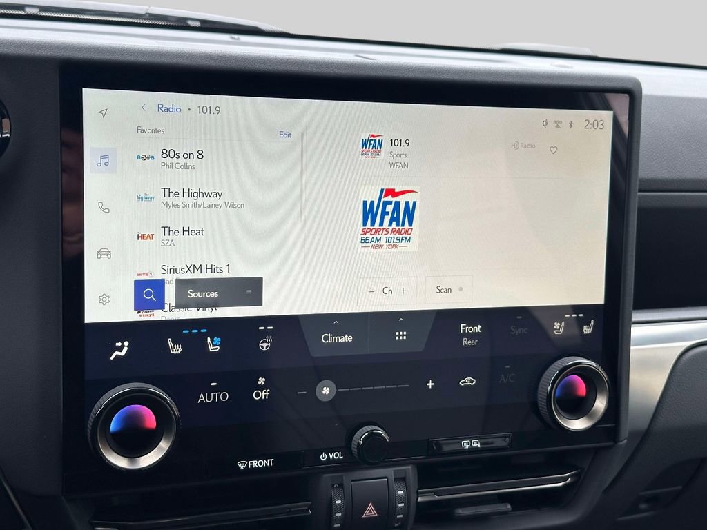 Certified 2025 Lexus GX 550 w/ Accessory Package (2T) image 33