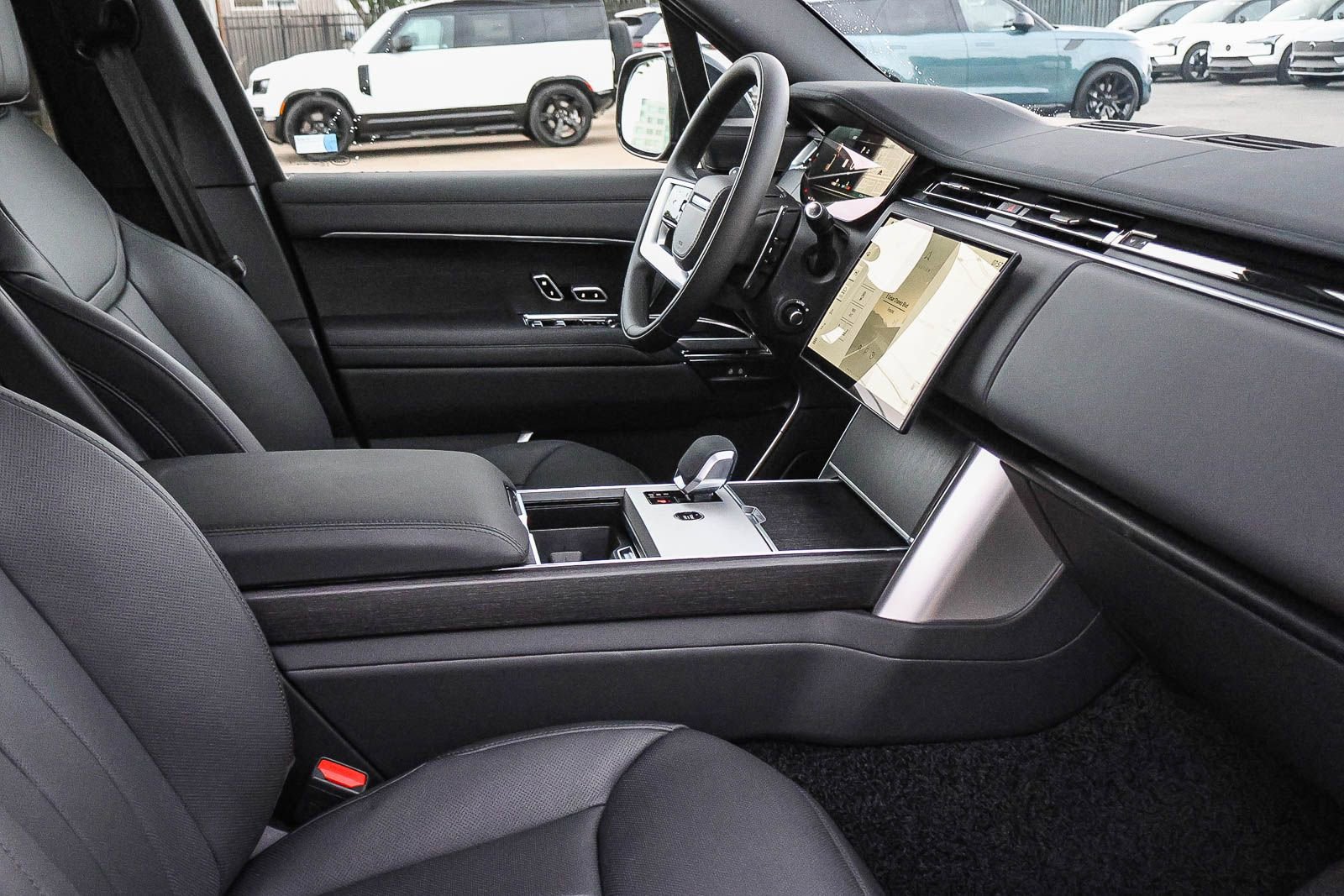 New 2026 Land Rover Range Rover SE AWD/4WD image 17