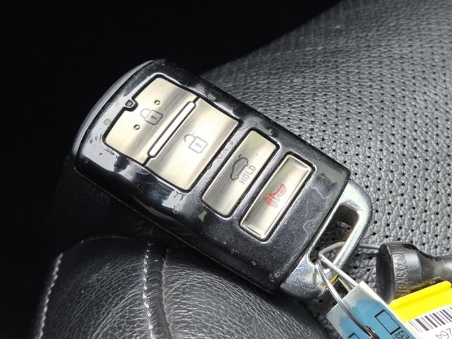 Used 2018 Kia Cadenza Technology FWD image 35