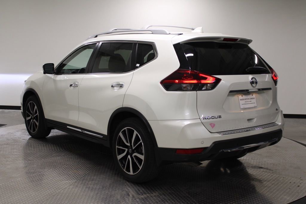 Used 2020 Nissan Rogue SL w/ Premium Package image 3