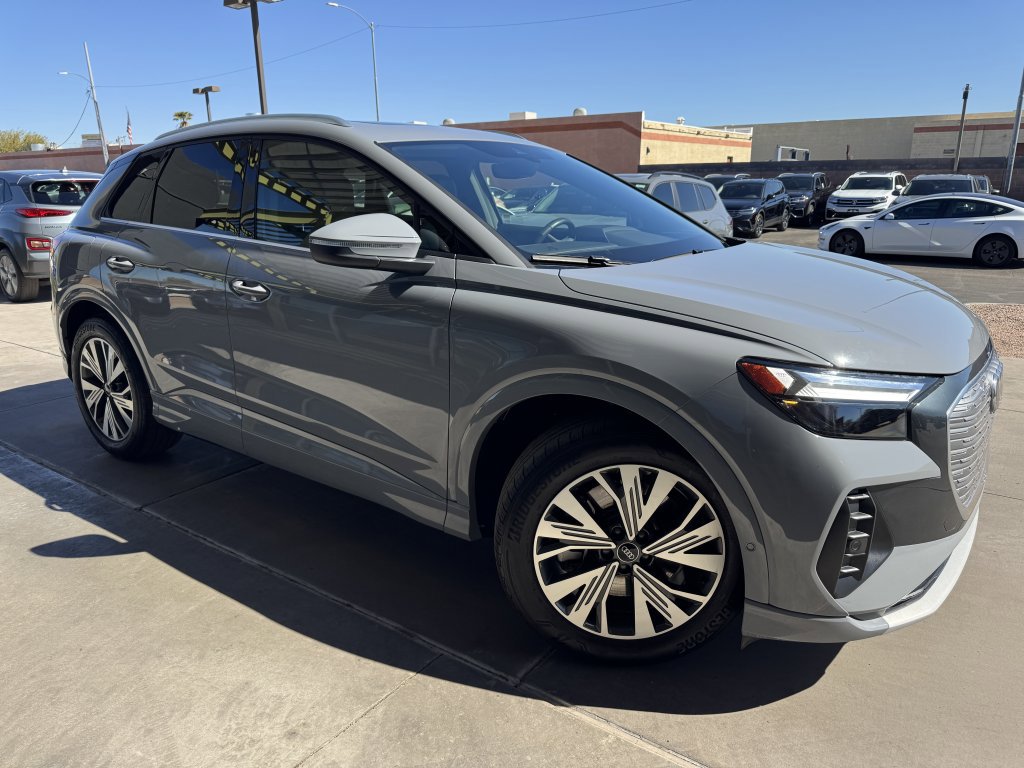 Used 2023 Audi Q4 e-tron Premium Plus w/ Premium Plus image 6