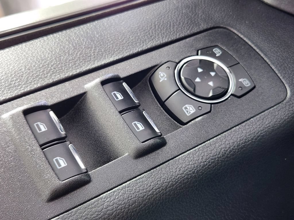 Used 2020 Ford F150 Lariat w/ Equipment Group 502A Luxury AWD/4WD image 17