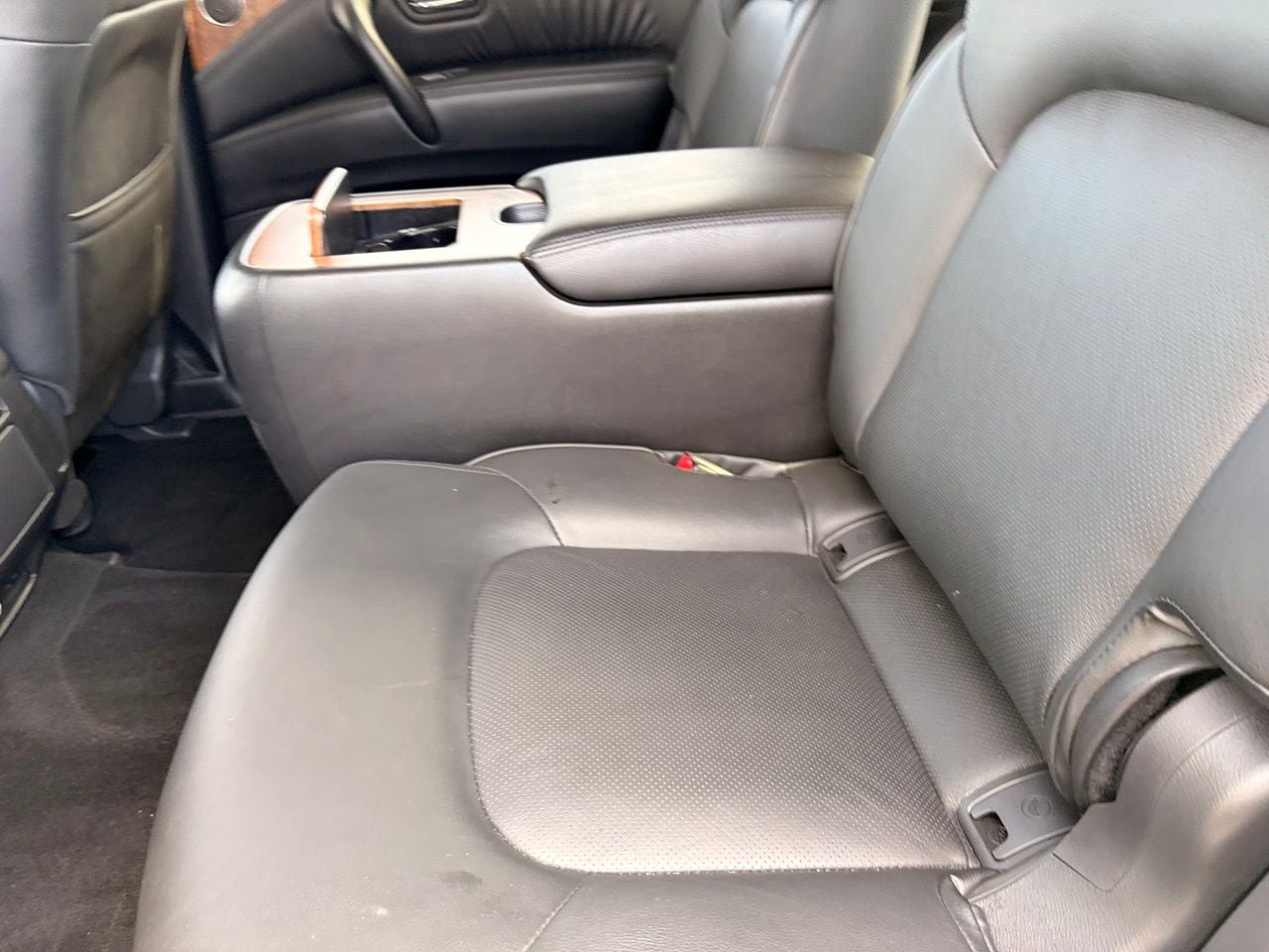 Used 2024 Nissan Armada SL w/ Captain's Chairs Package RWD image 17