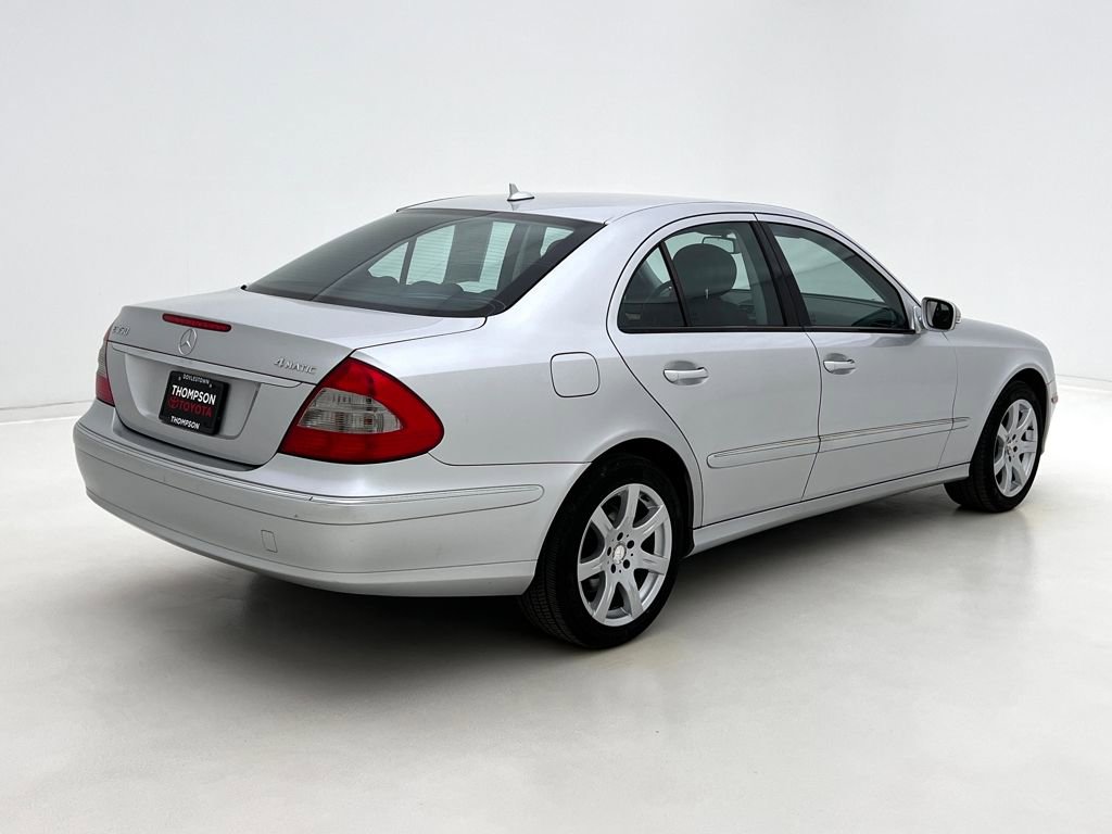 Used 2008 Mercedes-Benz E 350 4MATIC Sedan image 7