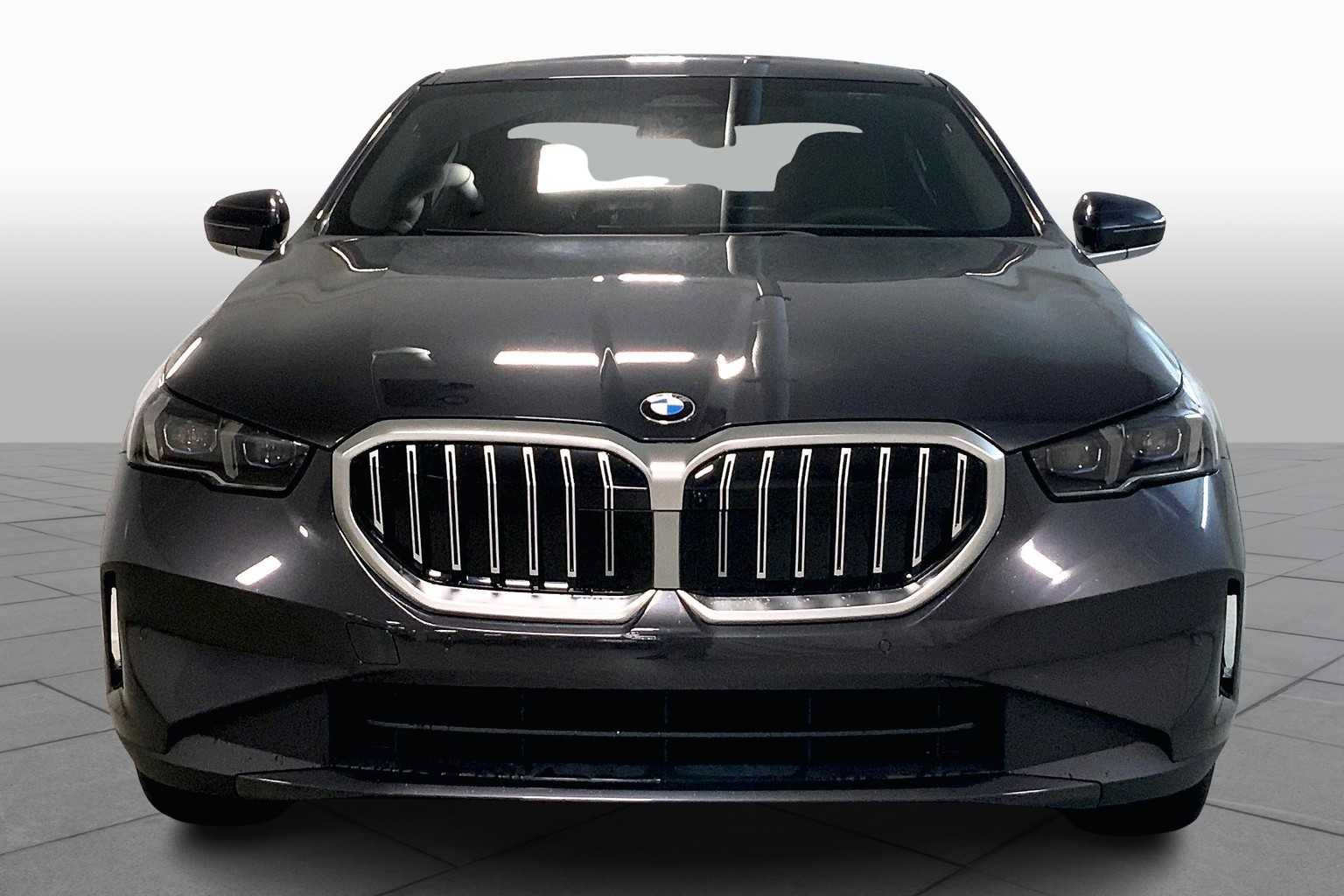 New 2026 BMW 530i xDrive w/ Premium Package AWD/4WD image 3