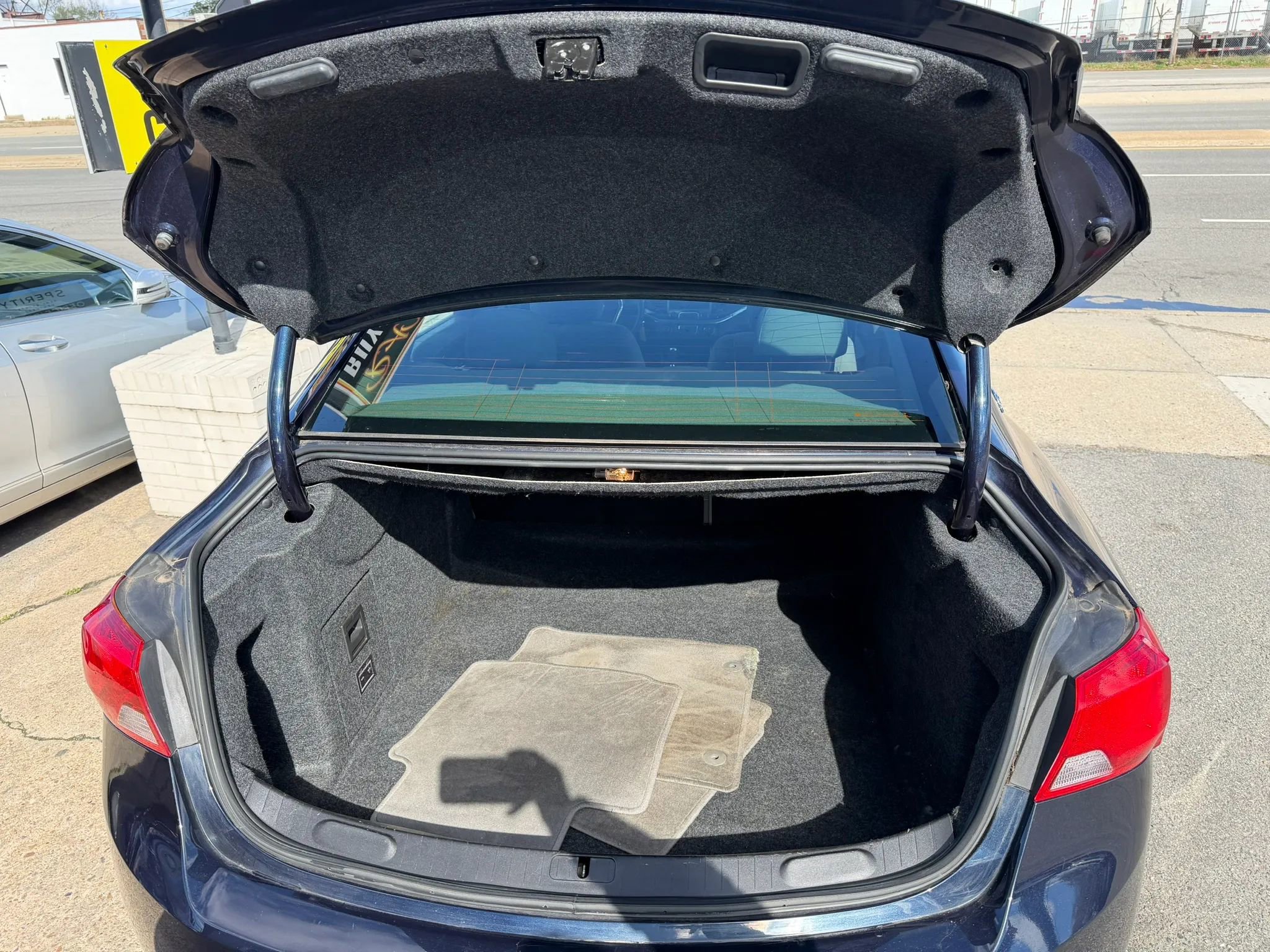 Used 2017 Chevrolet Impala LS FWD image 26