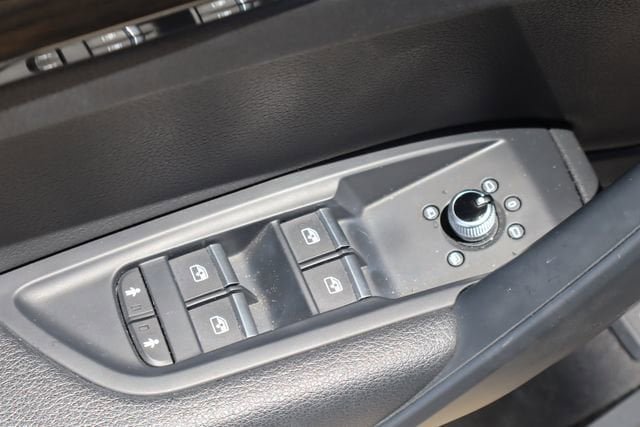 Used 2019 Audi Q5 2.0T Premium w/ Convenience Package AWD/4WD image 20