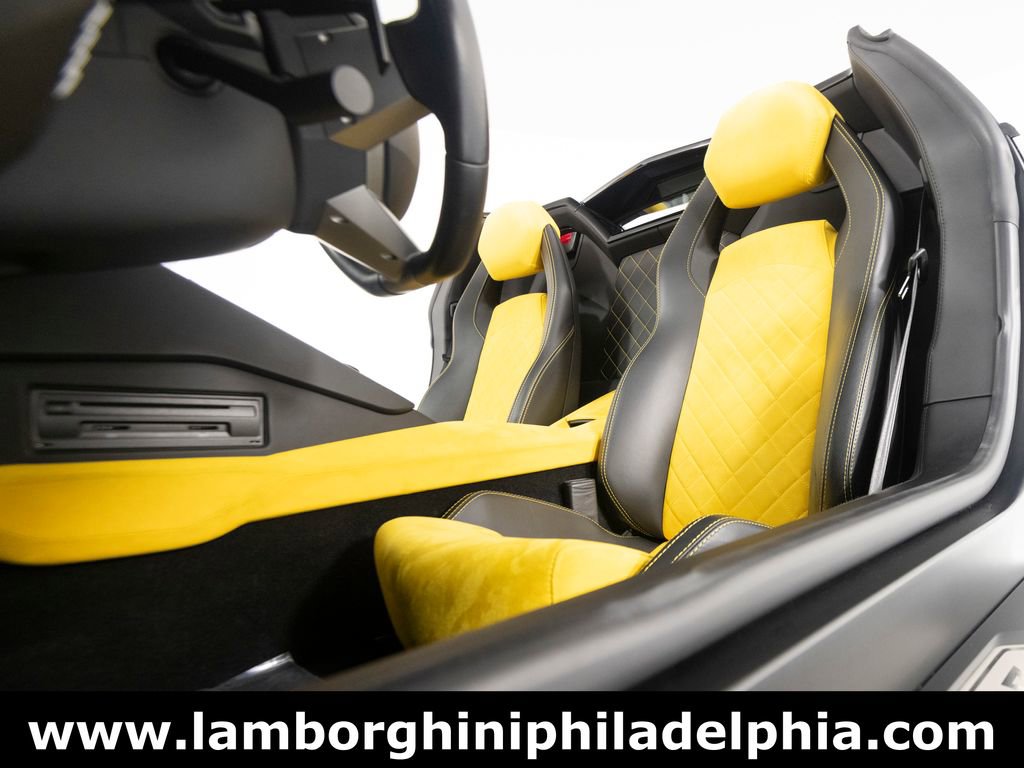 Used 2016 Lamborghini Aventador LP 700-4 AWD/4WD image 11
