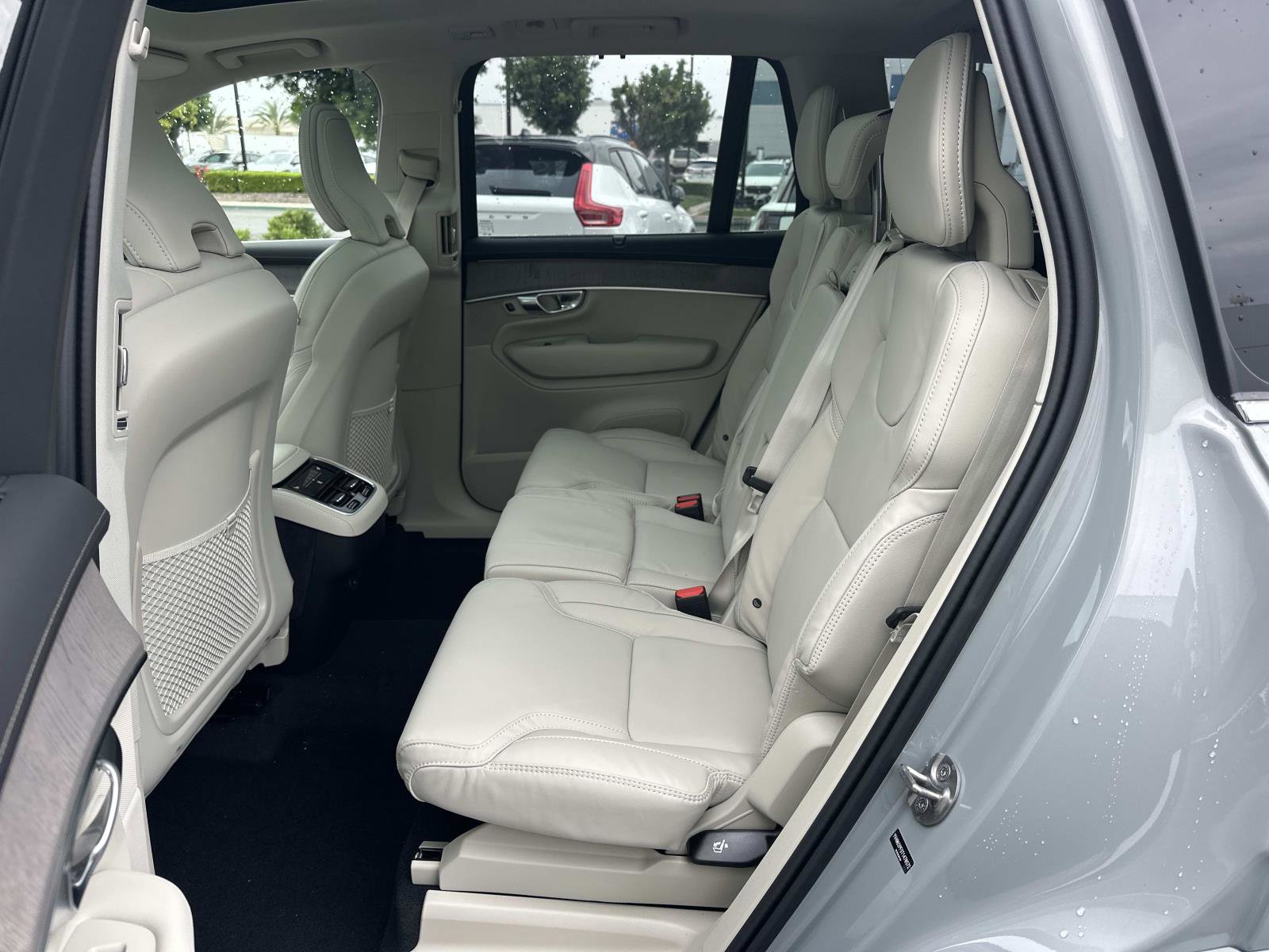 New 2026 Volvo XC90 B6 Ultra w/ Protection Package AWD/4WD image 17