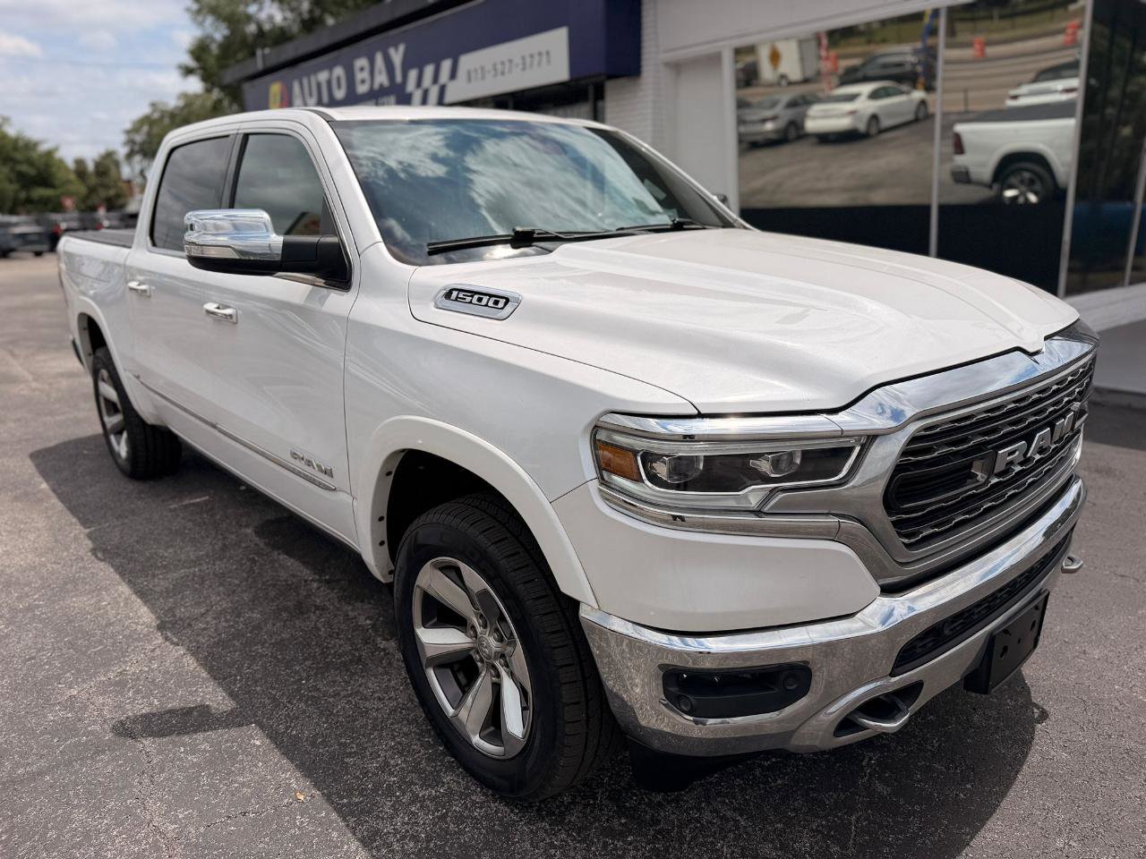 Used 2019 RAM 1500 Limited AWD/4WD image 4