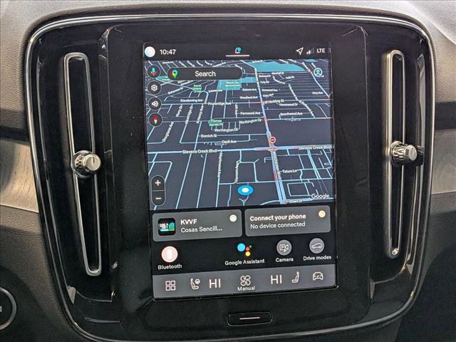 New 2026 Volvo XC40 B4 Core w/ Climate Package image 14