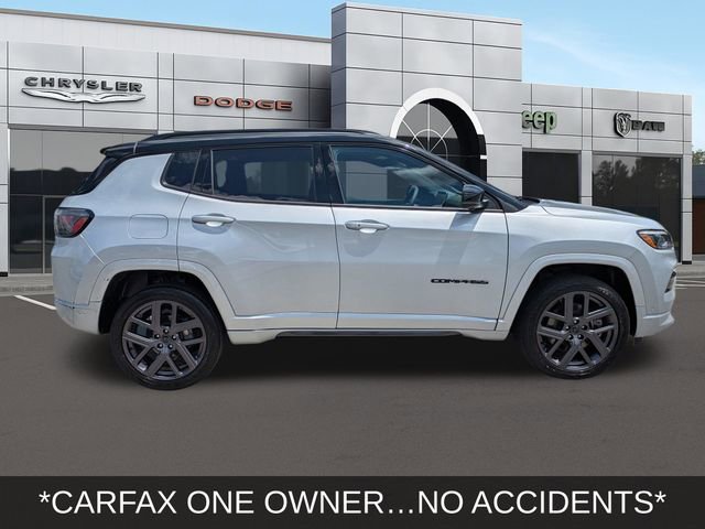 Used 2025 Jeep Compass Limited w/ Driver Assist Group I AWD/4WD image 4