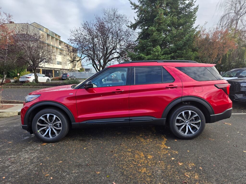 New 2026 Ford Explorer ST-Line AWD/4WD image 8