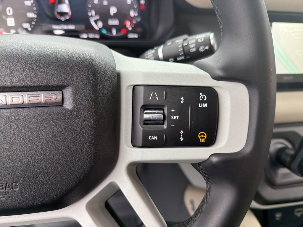 Used 2024 Land Rover Defender 110 X-Dynamic SE image 13