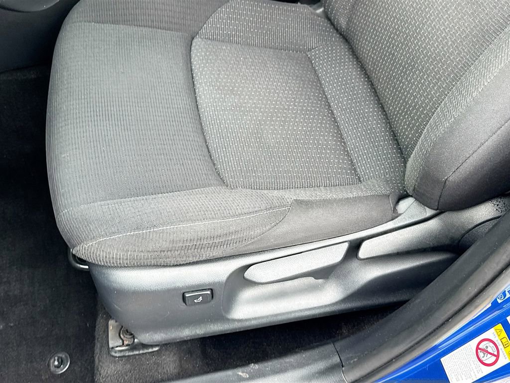 Used 2018 Toyota C-HR XLE FWD image 24