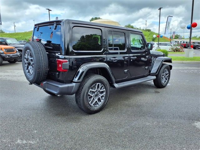 New 2025 Jeep Wrangler Sahara image 4