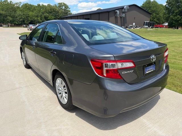 Used 2014 Toyota Camry LE FWD image 6